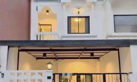 ขายทาวน์เฮาส์ - ขายบ้าน Townhome 2 ห้องนอน พร้อมอยู่ในทำเลที่ดี ซอยอรุโนทัย พัทยา