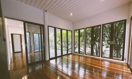 ให้เช่าอาคารพาณิชย์ / สำนักงาน - ให้เช่าสำนักงาน3ชั้น ซ.รัชดาภิเษก 32 ใกล้ MRT ลาดพร้าว 1.5 กม. มีลิฟท์ส่งสินค้า อาคาร2 หลังในพื้นที่เดียวกันพื้นที่อาคารกว่า 1,200 ตรม