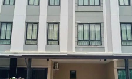 ขายทาวน์เฮาส์ - ขายทาวน์โฮม / โฮมออฟฟิศ 3 ชั้น ทำเลบางนา