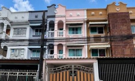 ขายทาวน์เฮาส์ - ขายด่วน ราคาพิเศษ ทาวน์เฮาส์ 3 ชั้น ทำเลดี ซ.รามคำแหง 176 ใกล้รถไฟฟ้าสายสีส้ม