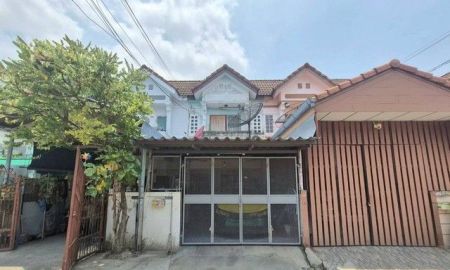 ขายทาวน์เฮาส์ - หมู่บ้านสุขสันต์ 9 ทาวน์โฮม 2 ชั้น ซอยเพชรเกษม 110 หนองแขม ราคาพิเศษ แหล่งชุมชน เปิดกว้างสำหรับเจรจา พร้อมพิจารณาทุกข้อเสนอ