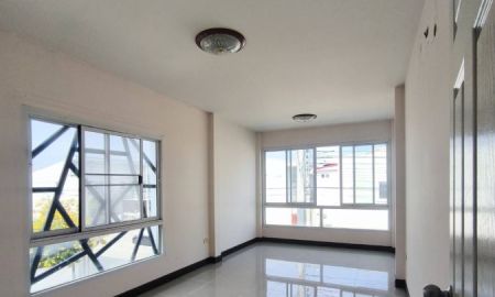 ขายทาวน์เฮาส์ - ขายบ้านเด่นชัย คลองกันยา หลังมุม ในราคาที่ถูกมาก พื้นที่ 32 ตรว.