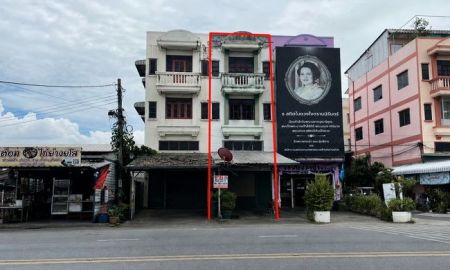 ขายอาคารพาณิชย์ / สำนักงาน - ขายอาคารพาณิชย์ ถนนบางใหญ่-บางคูลัด บางใหญ่ นนทบุรี เนื้อที่ 20 ตร.ว. 1 คูหา 3.5 ชั้น