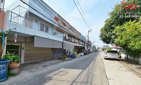 ขายทาวน์เฮาส์ - ขายทาวน์เฮาส์ 2 ชั้น 23 ตร.ว. ลาดพร้าว 47-โชคชัย4 ใกล้ MRT เพียง 700 เมตร