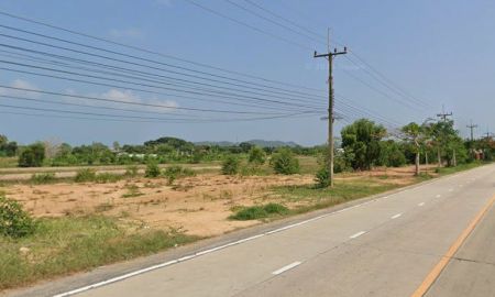 ขายที่ดิน - ขายที่ดินบ้านเพ 27 ไร่ ถมแล้วติดถนน2ด้าน ในไร่ซอย13 ใกล้หาดเพและอุทยานเขาแหลมหญ้า4กม. อ.เมืองระยอง
