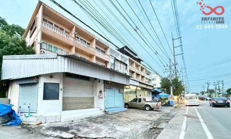 ขายอาคารพาณิชย์ / สำนักงาน - ขายอาคารพาณิชย์ 3.5 ชั้น 89 ตร.ว. ชุมชนหนองปรือ ศรีราชา ชลบุรี ใกล้นิคมอุตสาหกรรม