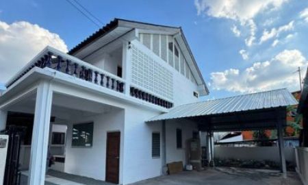 ขายบ้าน - บ้านเดี่ยว โซนนิมมาน ถ.สวนดอก บรรยากาศสงบ เป็นส่วนตัว พร้อมเข้าอยู่ ทำเลและศักยภาพการลงทุนถือว่าคุ้มค่ามาก