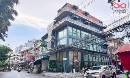 ขายอพาร์ทเม้นท์ / โรงแรม - ขายอาคารพาณิชย์ 5 ชั้น พร้อมคาเฟ่ - โฮสเทล ซอยรัชดาภิเษก 3 รีโนเวทใหม่