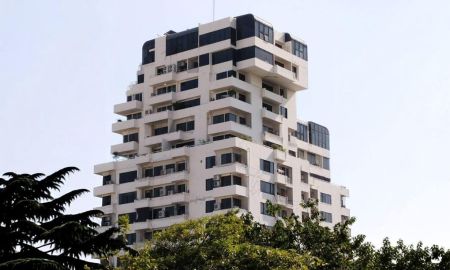 ขายคอนโด - ขาย Penthouse 2 ชั้น บนชั้นสูงสุดของอาคาร ในซอยอารีย์ พหลโยธิน 7