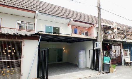 ขายทาวน์เฮาส์ - ทาวน์เฮ้าส์ 2 ชั้น ม.อัมรินทร์นิเวศน์3 ผัง2 บ้านเลขที่ 370 16 ตร.ว. ขาย 1.48M