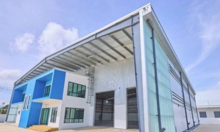 ให้เช่าโรงงาน / โกดัง - ให้เช่าโรงงานขนาดเล็ก (mini factory) ใกล้นิคมบางพลีเป็นโรงงานสร้างใหม่ ตั้งอยู่บนบนพื้นที่สีม่วง ติดเทพารักษ์ พื้นที่ขนาด 900 ตารางเมตร