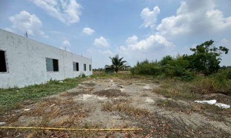ขายที่ดิน - ขายที่ดิน ติดถนนเมนภายในโครงการ เขตหนองจอก