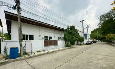 ขายบ้าน - ขายบ้านเดี่ยว หมู่บ้านเมืองเอก โครงการ 1 ถนนเอกทักษิณ ซอยเอกทักษิณ 2 ตำบลหลักหก อำเภอเมืองปทุมธานี จังหวัดปทุมธานี