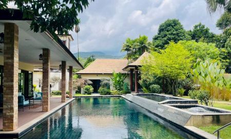 ขายบ้าน - บ้านสไตล์บาหลีสุดหรู ที่ออกแบบอย่างพิถีพิถัน ให้ทุกมุมของบ้านเชื่อมต่อกับธรรมชาติอย่างลงตัว ถ่ายทอดกลิ่นอายรีสอร์ตระดับ Luxury Private Villa