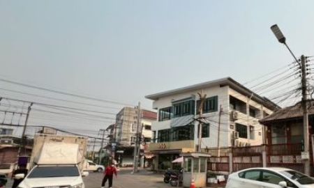 ให้เช่าบ้าน - ที่ดินพร้อมสิ่งปลูกสร้าง นิมมานซอย 17 ตรงข้ามโรงแรม 5 ดาว (อาคาร 2 ชั้น พร้อมชั้นลอย)
