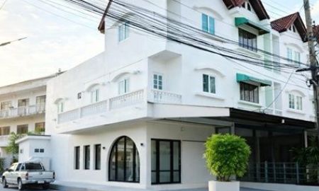 ให้เช่าอาคารพาณิชย์ / สำนักงาน - BTS ปากน้ำ 1.4กม. อาคารพาณิชย์หลังมุม 3 ชั้น 4 นอน โก โฮลเซลล์ ศรีนครินทร์ BTSโรงเรียนนายเรือ 1.2กม. 2 น้ำ 31 ตร.ว.370 ตร.ม.