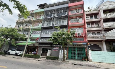 ขายอาคารพาณิชย์ / สำนักงาน - ขายตึกแถว 4.5 ชั้น 2คูหา ติดถนนเจริญรัถ พื้นที่ 51 ตรว. ขายเพียง 36 ล้านเท่านั้น ทำเลธุรกิจ แหล่งค้าขาย ใจกลางคลองสาม-วงเวียนใหญ่