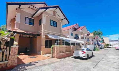 ขาย-ให้เช่าบ้าน - ขายหรือให้เช่าบ้านเดี่ยว 3 ห้องนอน โครงการ Sirisa 9 Village พัทยา