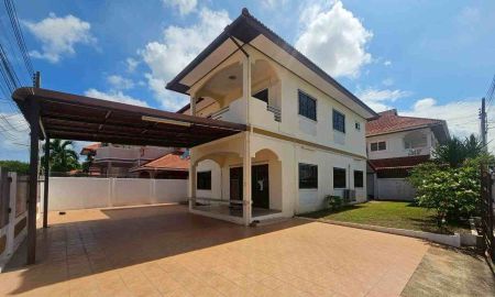 ให้เช่าบ้าน - ให้เช่าบ้านเดี่ยว 2 ชั้น 4 ห้องนอน บนถนนชัยพฤกษ์ พัทยาตะวันออก