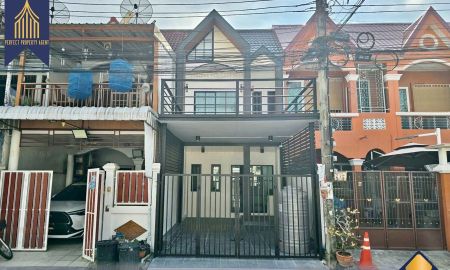 ขายทาวน์เฮาส์ - ขาย ทาวน์เฮ้าส์ สุขสบาย ลาดพร้าว 87 รามอินทรา รีโนเวทใหม่พร้อมอยู่