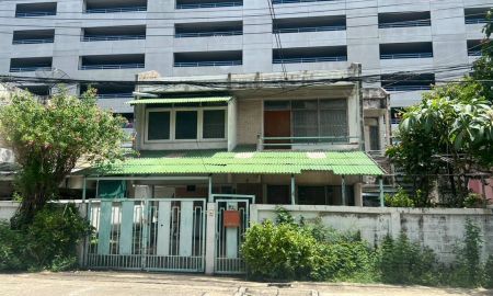 ขายบ้าน - ขายบ้านเดี่ยวจตุจักร เลขที่ 101 ซอยพหลโยธิน 19/1 เขตจตุจักร เนื้อที่ 56 ตร.วา 3 ห้องนอน 3 ห้องน้ำ ใกล้เซ็นทรัลลาดพร้าว
