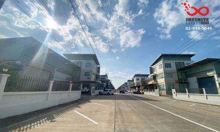 ขายโรงงาน / โกดัง - ขายโรงงาน - สำนักงาน 304 ตร.ว. บิ๊กเกอร์แลนด์ รังสิต - ลำลูกกา คลอง 7