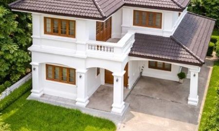 ให้เช่าบ้าน - ใกล้MRTเลี่ยงเมืองปากเกร็ด 200 ม. คฤหาสน์ พร้อมเฟอร์ฯ ฟังก์ชัน 4 นอน 4 น้ำ ปตท.แจ้งวัฒนะ-ปากเกร็ด 100ตร.ว. รร.สวนกุหลาบวิทยาลัยฯ 600 ม.