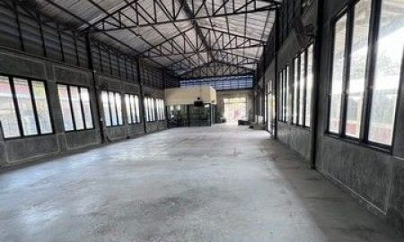 ให้เช่าโรงงาน / โกดัง - ให้เช่าโกดัง สไตล ลอฟ พร้อมบ้านพักคนงาน ทุ่งขวาง ชลบุรี