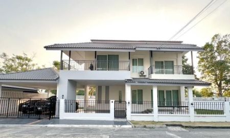 ให้เช่าบ้าน - บ้านเดี่ยวซื่อตรง บางบัวทอง 340 เฟอร์ฯ ใหม่ทั้งหลัง มีเรือนรับรองแยก เหมาะทำ Home Office!