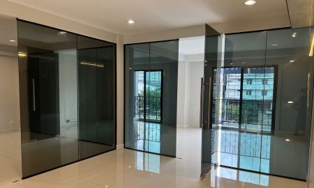ให้เช่าอาคารพาณิชย์ / สำนักงาน - ให้เช่าอาคารพาณิชย์ 4.5 ชั้นพร้อมลิฟท์ พื้นที่ใช้สอยขนาด 469 ตารางเมตร สุขุมวิท อ่อนนุช อุดมสุข