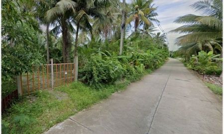 ขายบ้าน - บ้านสวนทรงไทยริมน้ำ นั่งชมหิ่งห้อยได้จากระเบียงบ้านและท่าน้ำ เหมาะกับการผักผ่อน