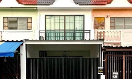 ขายทาวน์เฮาส์ - ขายทาวน์เฮ้าส์2ชั้นพัทยารุ่งเรืองซอยเนินพลับหวาน#บิ้วท์อินทั้งหลัง#บ้านพร้อมเฟอร์ครบครัน