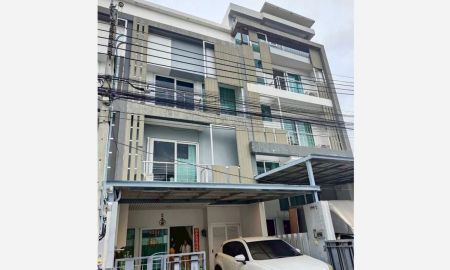 ขายทาวน์เฮาส์ - โครงการ สเปซ ลาดพร้าว-เหม่งจ๋าย ขายทาวน์โฮม 3 ชั้น 23.5 ตร.วา 3 นอน 4 น้ำ ใกล้ MRT ลาดพร้าว 71