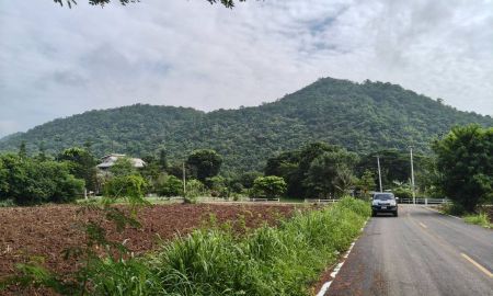 ขายที่ดิน - ขายที่หนองน้ำแดง เขาใหญ่ ใกล้ธนะรัชต์ 3ไร่ วิวเขาสวยล้อมรอบ ใกล้ภูเขา ใกล้มอเตอร์เวย M6 แม็คโคร เดินทางสะดวก ใกล้ตัวเมืองปากช่อง ตลาดร้านค้า โรงพยาบาล