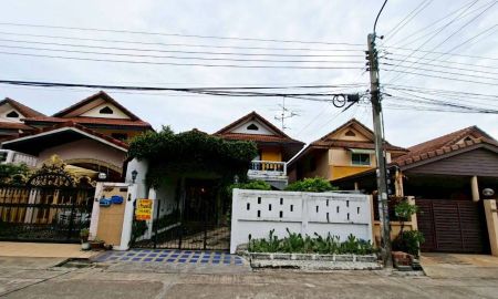 ขายทาวน์เฮาส์ - ขายบ้าน 2 ชั้น หมู่บ้านดอนเมืองวิลล่า2 ซอยเพิ่มสิน16