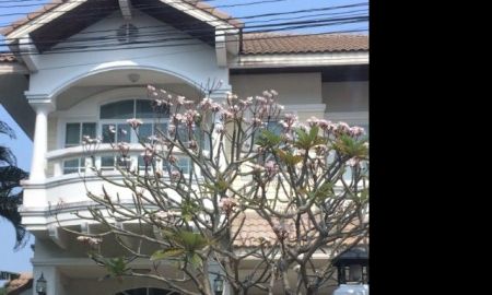 ให้เช่าบ้าน - ให้เช่าบ้านเดี่ยวหมู่บ้านภัทรา70 ตร.ว ถนนรามคำแหง 76 มี4 นอน3น้ำ 1 แม่บ้าน ตกแต่งสวย เฟอร์ครบ สวนรอบบ้าน เช่า 45000 บาท/เดือน ถ.รามคำแหง76