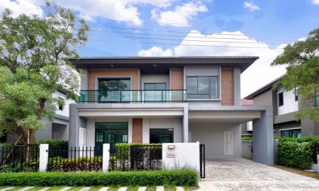ขายบ้าน - ขาย บ้านใหม่ไม่เคยเข้าอยู่!! เวนิว พระราม 9 (VENUE RAMA 9) 4 ห้องนอน รองรับผู้สูงอายุ 200+ ตารางเมตร โครงการคุณภาพจาก SC ASSET