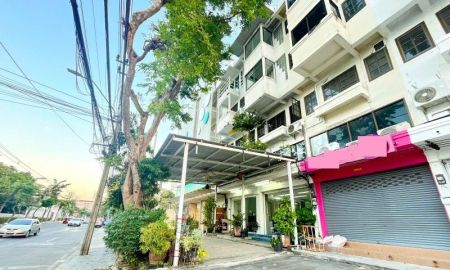 ให้เช่าอาคารพาณิชย์ / สำนักงาน - CJ More ขนาด 32 ตร.ว.BTS ปุณณวิถี 1.4กม. อาคารพาณิชย์ให้เช่า พื้นที่ชั้น1 2นอน 1 น้ำ ใกล้พาราไดซ์ พาร์ค 2.2 กม.
