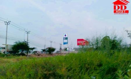 ขายที่ดิน - ขายที่ดินเปล่า ติดถนนเลียบคลองส่งน้ำสุวรรณภูมิ แปลงมุม ทำเลสวย
