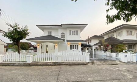 ให้เช่าบ้าน - ปล่อยเช่าบ้าน 2 ชั้นพร้อมอ่างอาบน้ำ มีระบบรักษาความปลอดภัย สันทราย เชียงใหม่ (EN below)