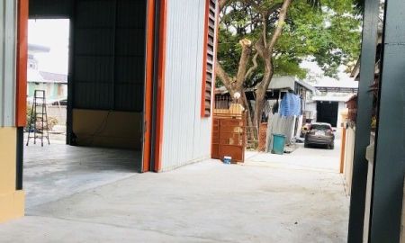 ให้เช่าโรงงาน / โกดัง - ให้เช่าโกดังพร้อมออฟฟิศใกล้สถานีรถไฟฟ้าลาดพร้าว83 พื้นที่้ใช้สอย 290 ตรม. ใกล้รถไฟฟ้าสถานีลาดพร้าว 83 เข้าซอยจากถนนลาดพร้าวเพียง 500 เมตร