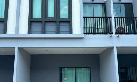ขายทาวน์เฮาส์ - ขายทาวน์โฮม 2 ชั้น หมู่บ้านภูริ รังสิต-คลอง 5 เนื้อที่ 17.7 ตารางวา 2 ห้องนอน ตำบลคลองห้า อำเภอคลองหลวง จังหวัดปทุมธานี