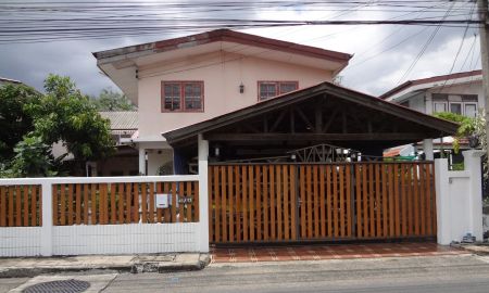 ขายบ้าน - บ้านเดี่ยว2ชั้นหมู่บ้านทอรุ้งซ.นวมินทร์111บึงกุ่มพื้นที่71ตารางวา ออกถนนใหญ่เพียง200ม.ก่อนแยกประเสริฐมนูกิจ-เกษตร นวมินทร์ ใก้ลลห้างเซ็นทรัลอีสต์วิลล์