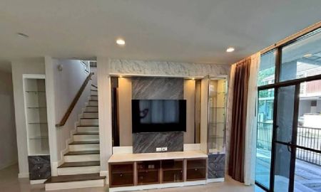 ให้เช่าบ้าน - For Rent ให้เช่าบ้านเดี่ยว 2 ชั้น หมู่บ้าน เศรษฐสิริ พัฒนาการ ซอยพัฒนาการ 87 ถนนพัฒนาการ - อ่อนนุช ตัดใหม่ / บ้านสวยมาก สภาพใหม่ /