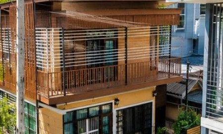 ให้เช่าบ้าน - บ้านเดี่ยวหลังมุม 4นอน กรุงเทพกรีฑา7 รถไฟฟ้าสายสีเหลือง ศรีกรีฑา 2.1กม. 3 น้ำ 40 ตร.ว. 160 ตร.ม. นานาชาติเวลลิงตันคอลเลจ รามคำแหง60