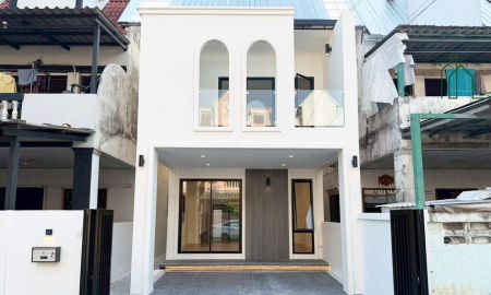 ขายบ้าน - ทาวน์เฮาส์ หมู่บ้านเมืองเพชรวิลเลจ ถนนสวนผัก ตลิ่งชั้น