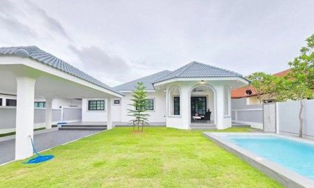 ขายบ้าน - ขายบ้านเดี่ยวขนาด 122ตรว พร้อมสระว่ายน้ำ ตกแต่งพร้อมเข้าอยู่ บ้านโครงการ ติดอ่างมาบประชัน ใกล้สยามคันทรีคลับ บางละมุง ชลบุรี