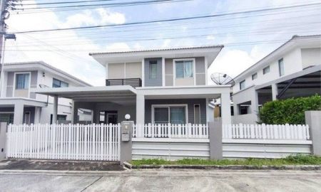 ให้เช่าบ้าน - ให้เช่าบ้านเดี่ยว 45ตรว มบ.ไลฟอินเดอะกาเด้นสวนเสือ 3นอน 3น้ำ เนื้อที่เยอะ มีเฟอร์ พร้อมอยู่ ใกล้นิคมปิ่นทอง แหลมฉบัง ศรีราชา ชลบุรี