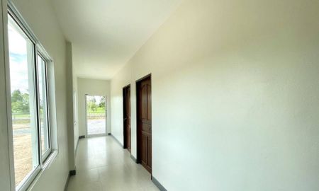 ขายบ้าน - บ้านสวน อำเภอสามชุก วิวทุ่งนา ไม่เปลี่ยวมีเพื่อนบ้าน เนื้อที่ 2 ไร่ 84 ตรว. 1.99 ลบ.เท่านั้น 2 ห้องนอน 2 ห้องน้ำ ห้องครัว ที่จอดรถ