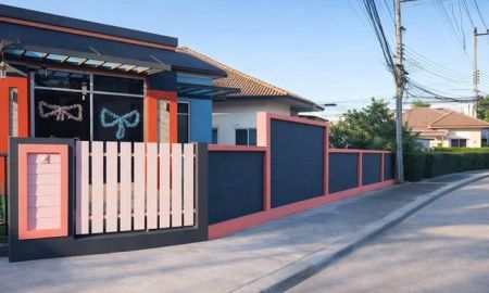 ให้เช่าบ้าน - ต่อเติมหลังคาโรงจอดรถ ศรีมหาโพธิ ให้เช่าบ้านเดี่ยว 2นอน 1น้ำ 304 อบต.ท่าตูม 950ม. 49 ตร.ว. 180ตร.ม.